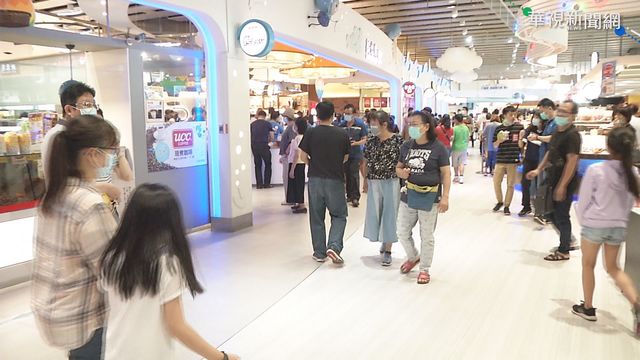 連假首日出遊潮 清水服務區估湧3萬人