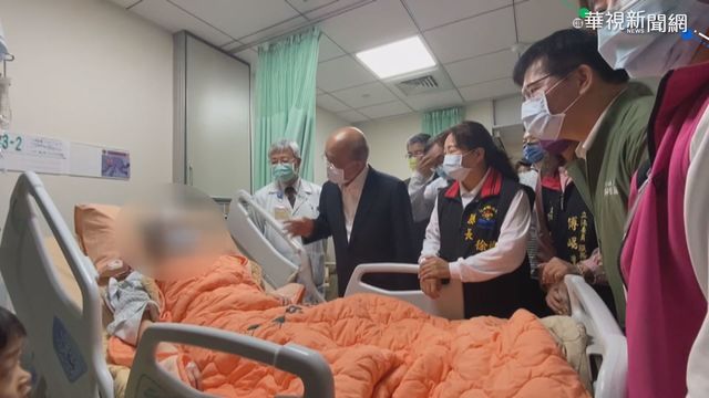 台鐵出軌多人死傷 蘇揆醫院探視