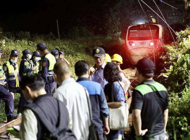 台鐵408次太魯閣號2日上午發生出軌事故（中央社）