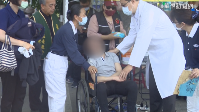 罹難家屬到殯儀館 指認遺體崩潰痛哭