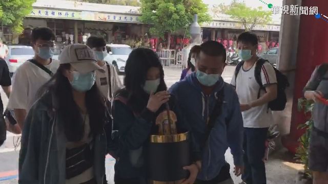 女憲兵蔡慧鵑罹難 警車前導助移靈