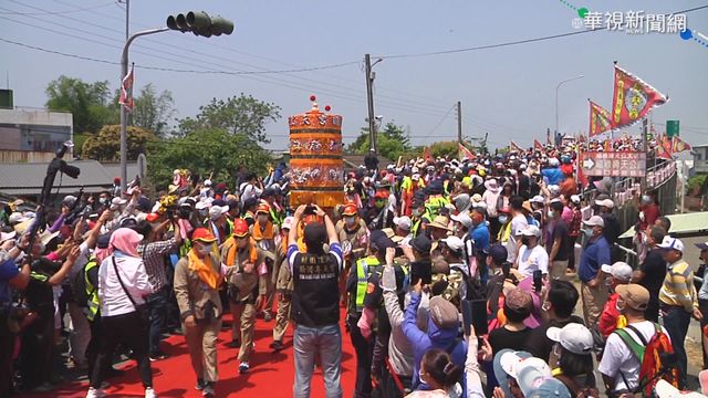 大甲媽｢抵嘉｣!信眾崙仔橋熱鬧接駕