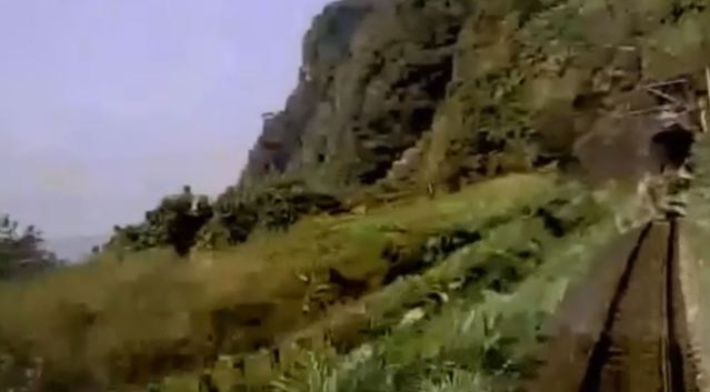 運安會日前公布太魯閣號行車紀錄器畫面，明顯看出呈現角度偏左半邊。（資料照片）