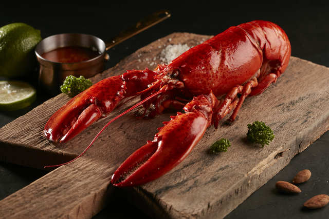 名字內有「雅 婷 怡 君」 王品牛排請吃法式紅醬龍蝦