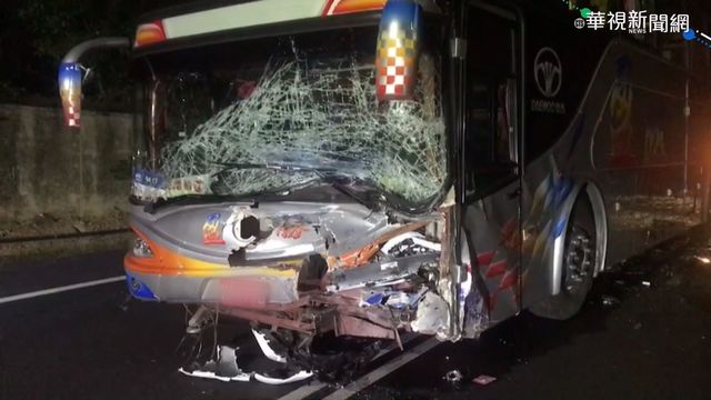 台3線轎車擦撞遊覽車 事故釀1死4傷