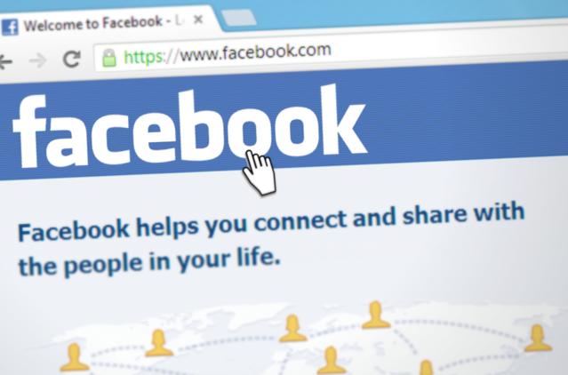 照片、貼文都能一鍵備份！秒懂臉書「資料移轉」新功能