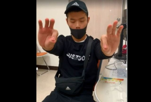 黃先生手術後已可正常活動 (台北榮總提供)