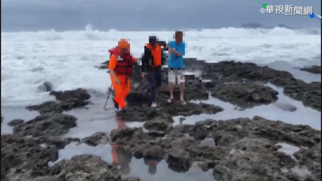 遊艇翻覆兩人落海 台東海巡救援送醫