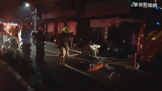 民宅凌晨火警竄黑煙 7人一度受困