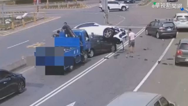 駕駛酒駕衝分隔島撞車 釀三人輕傷!