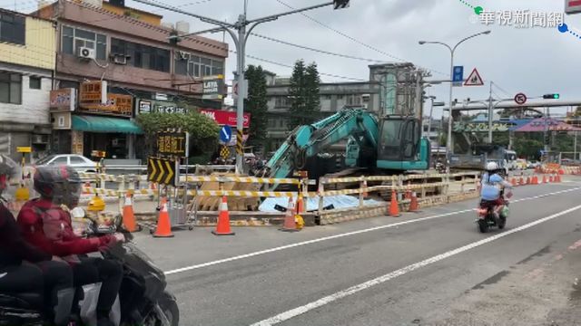 疑挖到廢棄油管釀禍 新竹新興路竄火!