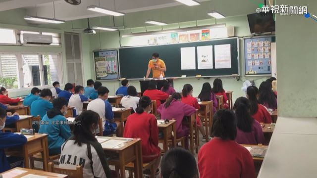 雙北三級警戒仍正常上班課 台大醫：恐有防疫破口