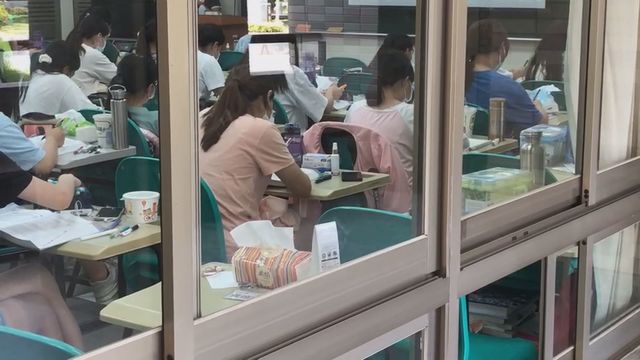 學生請假須到校辦理 家長控校方刁難