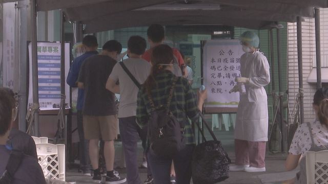 病床留給重症 輕症居家隔離恐成破口