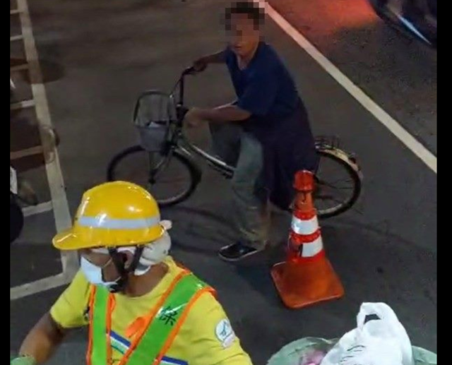 男倒垃圾不戴口罩「辱罵清潔隊員」！環保局怒報警開罰