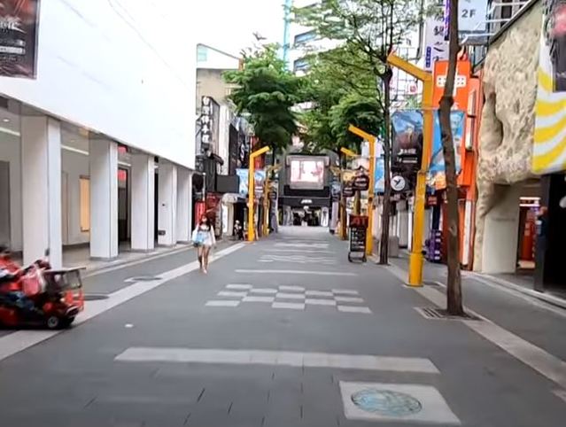 宅在家斷傳播鏈 台北鬧區街頭冷清清