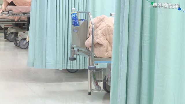 北市增20快篩站 柯P夜赴醫院視察