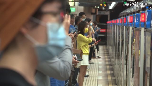 他嘆大眾交通忽略「護目鏡」 憂喊：沒人知道會傳染？