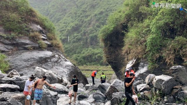 防堵疫情! 屏東青年自組消毒志工隊