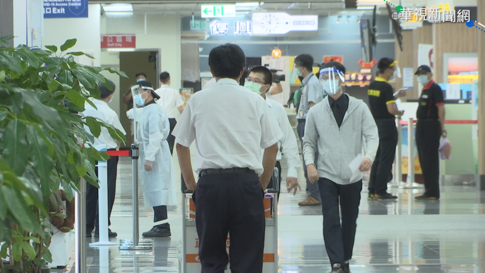 旅客確診竟可登機?! 立榮:地勤疏忽