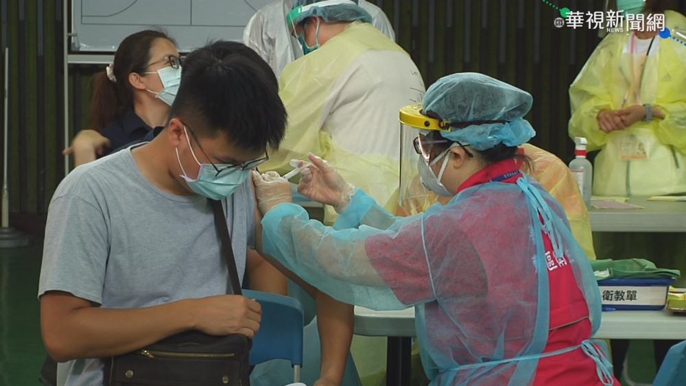 台中設疫苗快打站 5千人拚1天打完