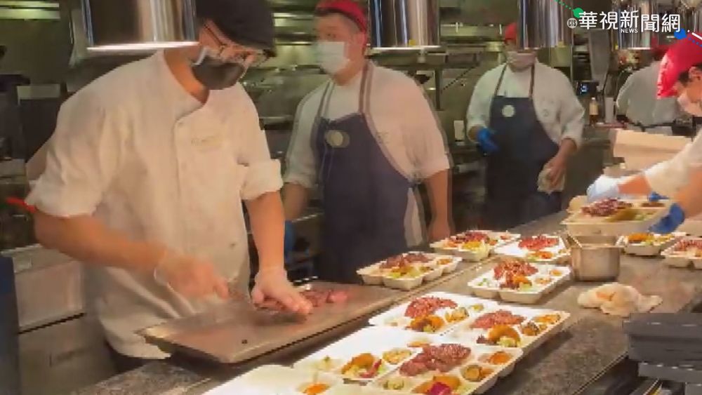 飯店顧生計 自組外送車隊.創線上食堂