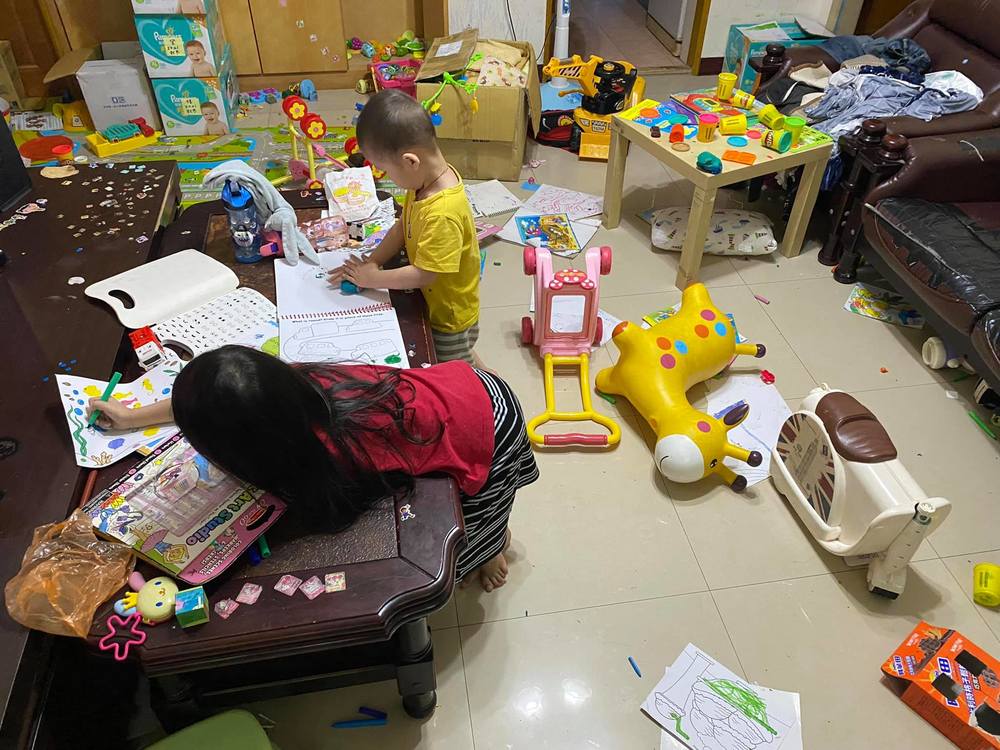 全國停課到暑假！二寶爸曝崩潰照：家裡快成垃圾堆