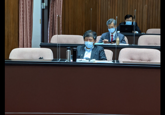 陳時中罕露疲態議場打盹照曝光 立委喊話「做好三點防疫」