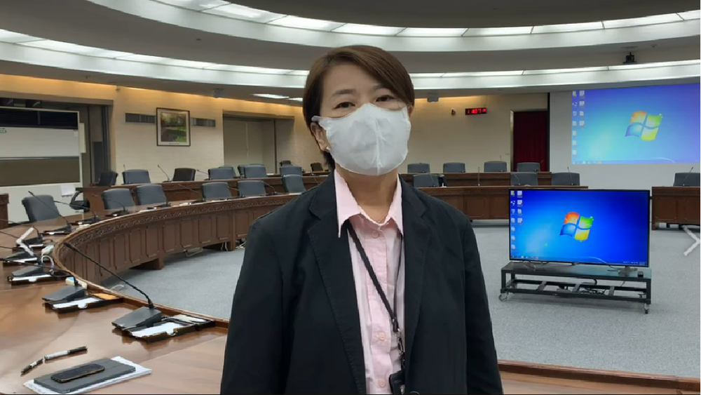 診所被爆讓非1-3類民眾施打疫苗 黃珊珊：若屬實將重罰