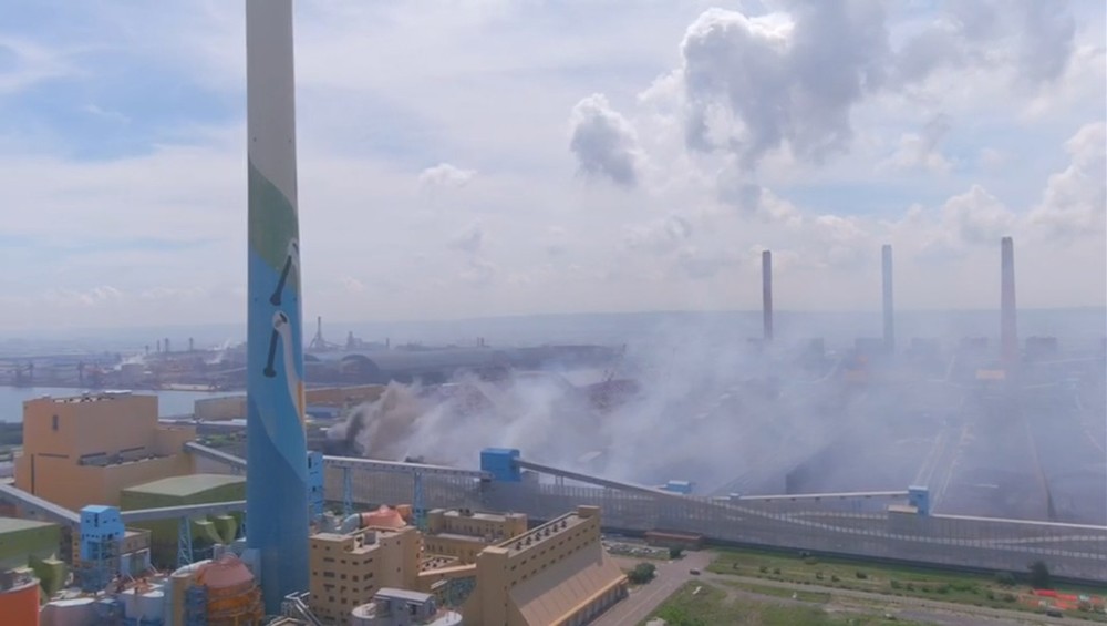 中火煤送帶倉輸起火害空污 中市府重罰500萬