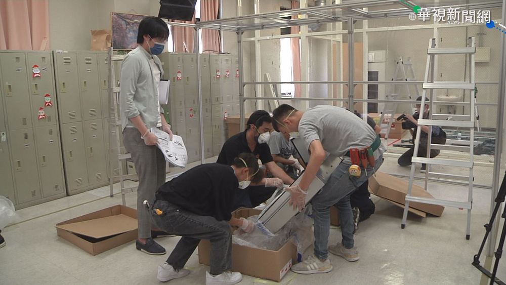 民間捐贈負壓隔離艙 首座送新光醫院