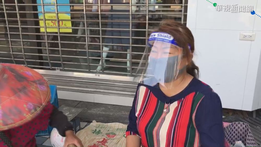 攤商不戴口罩勸不聽 警依法連續開單