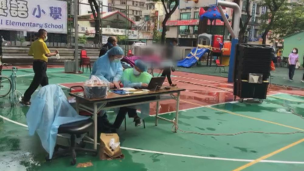 高雄傳打完疫苗"暈針" 老婦不適送醫