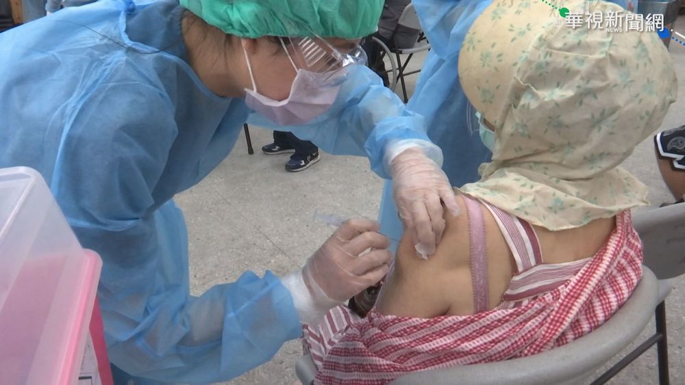 台北造冊開打 信義國中近百位長者報到