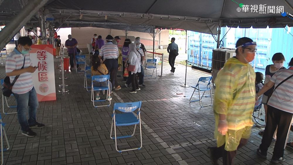 高市疫苗第2波開打 大雨打亂動線