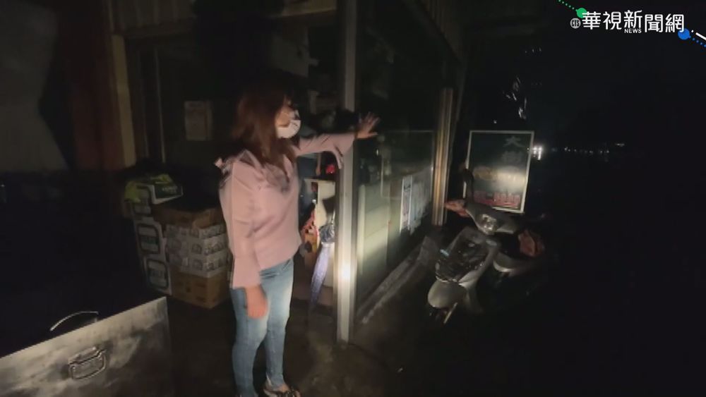 芒果樹倒撞高壓電 高雄3859戶大停電