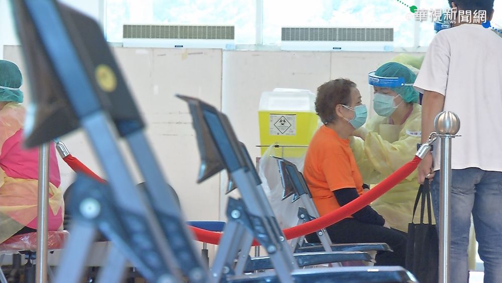 疫苗緩打潮? 長輩觀望 三重接種率掉3成