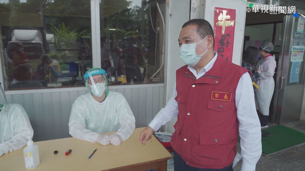 侯友宜喊入境普篩 蘇揆:依指揮中心指引