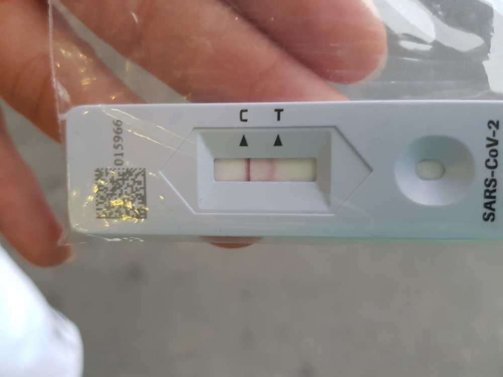 男大生居家快篩1小時後竟「陰轉陽」 醫師解答了