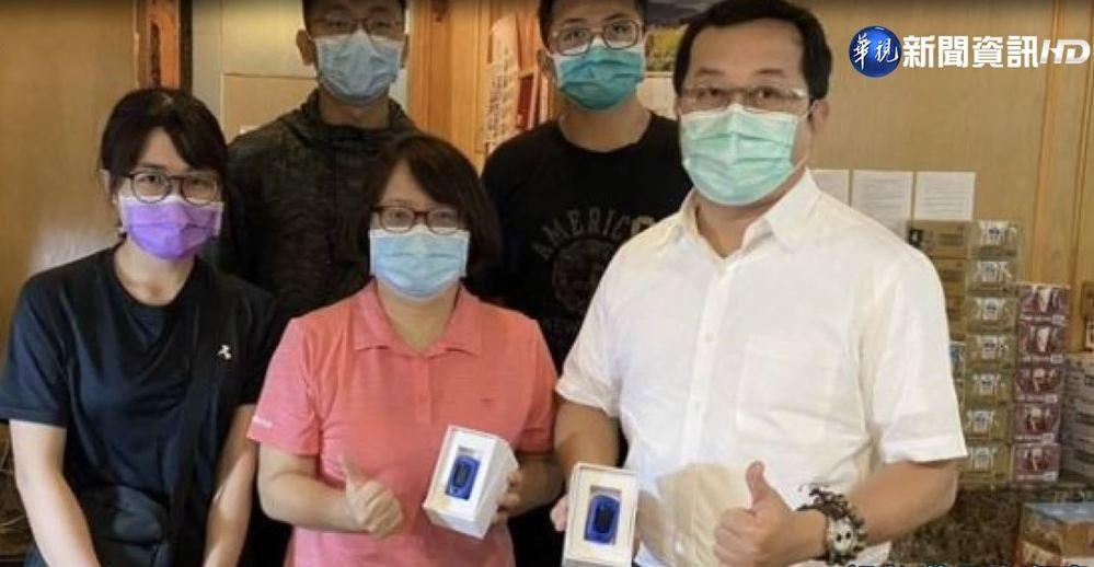 印變種病毒確診者痊癒 捐12台血氧機