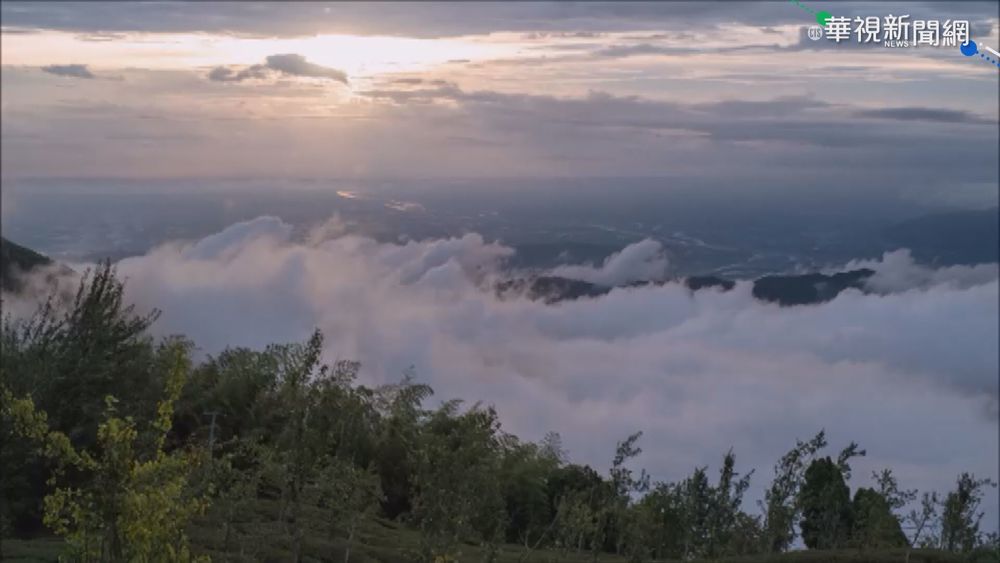 大崙山"雲瀑秀" 燈火交織夢幻琉璃光