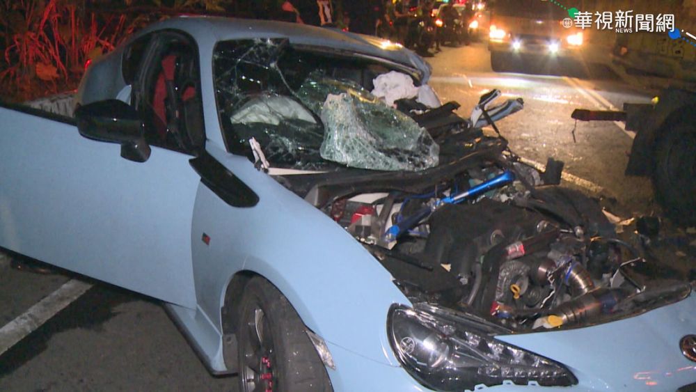 北宜飆車跨越雙黃線 貨車閃不及對撞