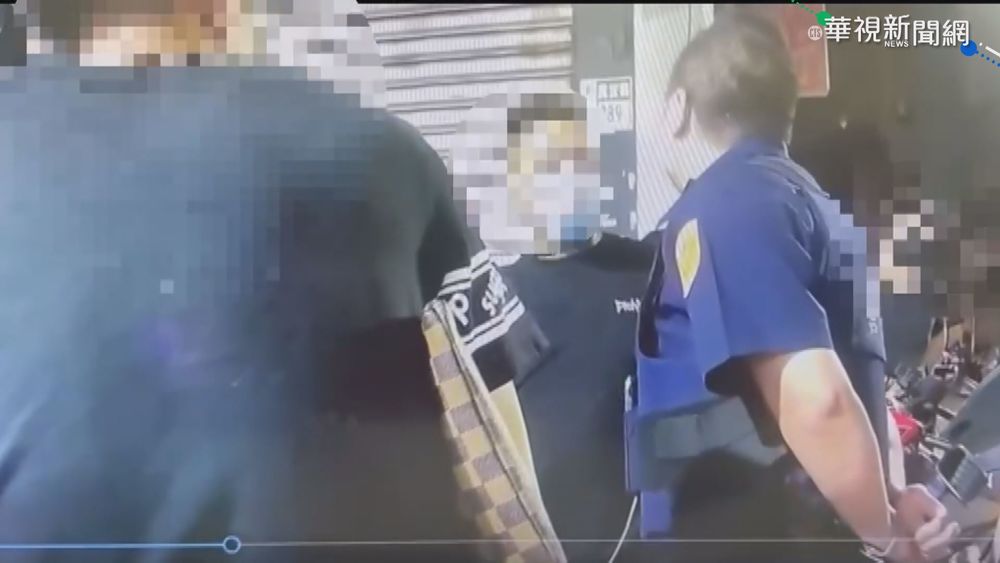 8人深夜群聚喧嘩還嗆聲 警搜出彈簧刀