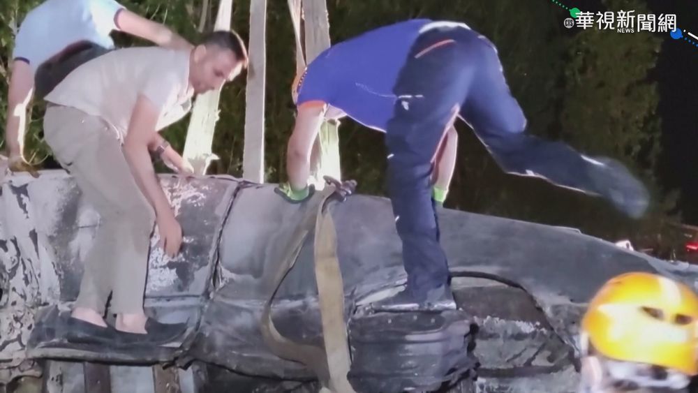 土國載移民小巴士翻覆 至少12死26傷