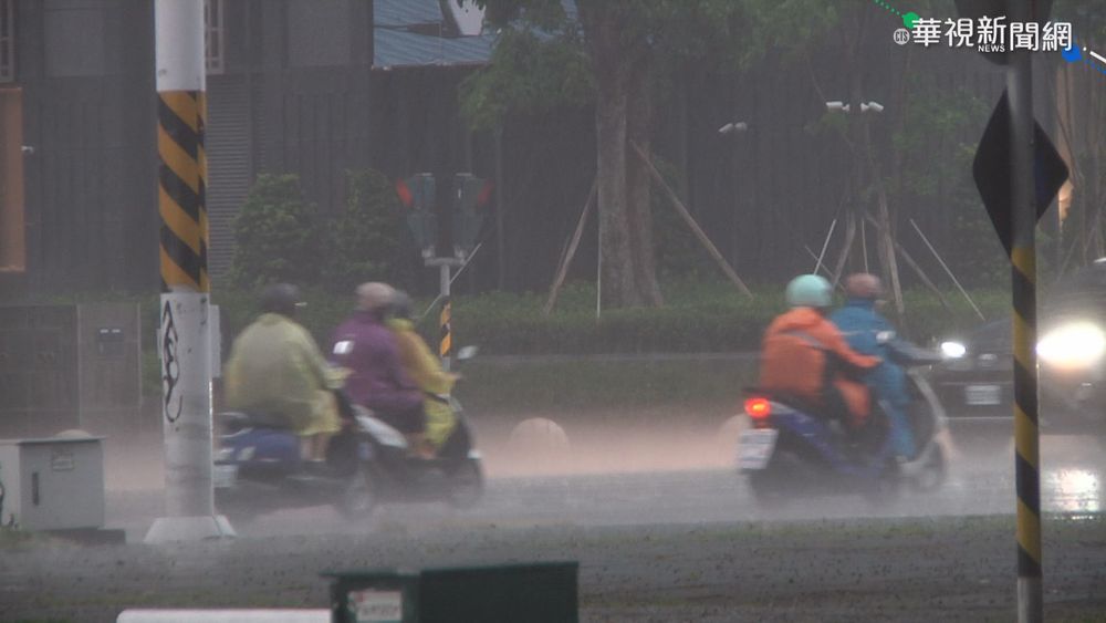 午後對流旺盛 高屏雷雨釀淹水災情