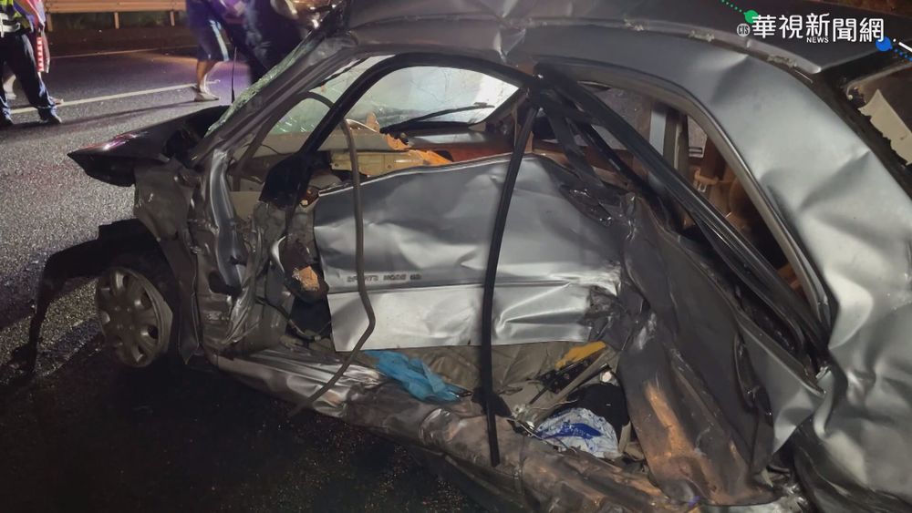 國道5車追撞1命危 疑天雨路滑釀禍