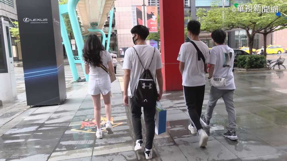 年輕人染疫比例升高 20-39歲族群增27%