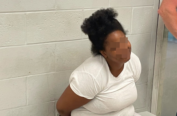 女嫌犯自首式留言嗆「我賞金多少？」 美警追IP逮捕