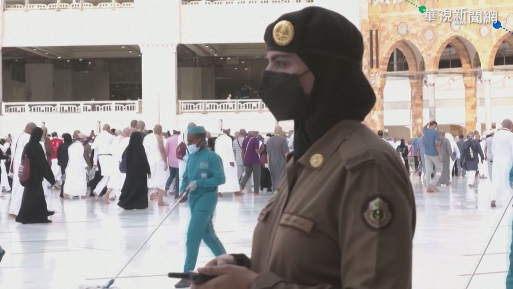 沙國女權進展 麥加首見女兵維安