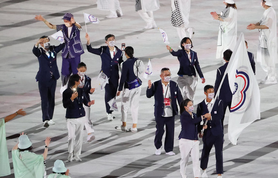 【影】東奧我國選手進場 日本主播喊「台湾です」